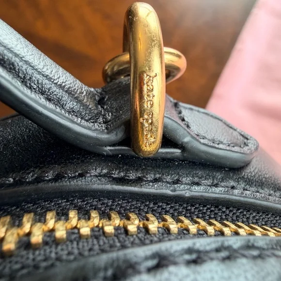 Kate Spade Amour Smooth Leather 3D Heart Crossbody Bag with Gold Chain Accent - Picture 9 of 16